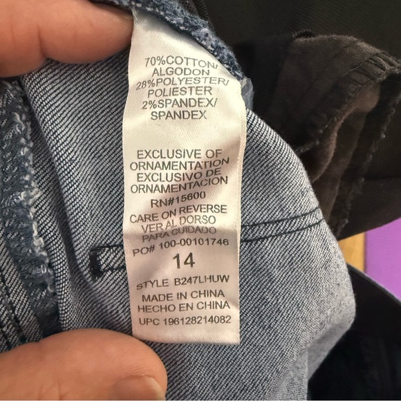 Women’s Democracy “Ab”Solution Kick Flare Jeans - Picture 9 of 10